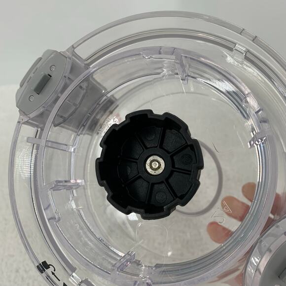 Veggie Bullet Main Bowl w/Pusher 2 Lids VB-102 Replacement Parts 2D 1D - Picture 2 of 15